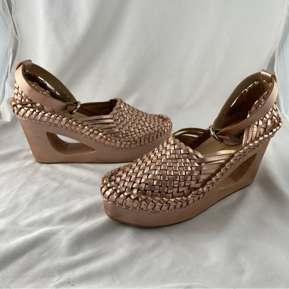 Free People Woven Platform Mules in Metallic Rose Gold